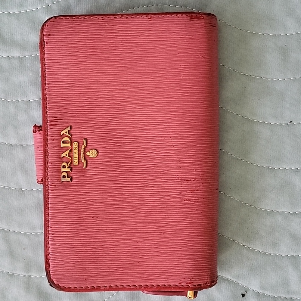 Vintage Pink Prada Milano wallet